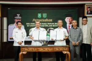 Penyerahan Eks Venue PON Riau 2022 Kepada UIR