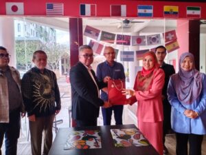 MoU dan MoA Antara UIR dengan UUM 