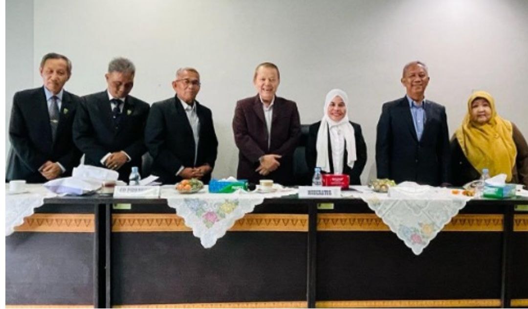 Yulfita Rachim lulusan Doktor Ilmu Hukum UIR Perdana