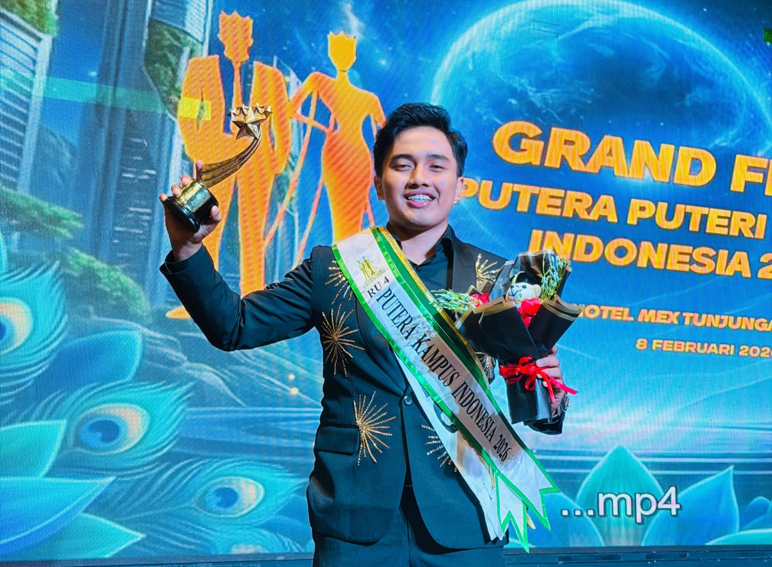 Mahasiswa_Prestasi-UIR.